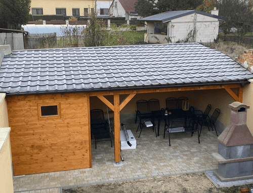 Zastřešení dvora s kůlnou